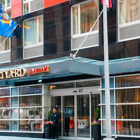 Courtyard By Marriott Times Square West Hotel New York