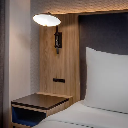 Courtyard By Marriott Times Square West Hotel 3*