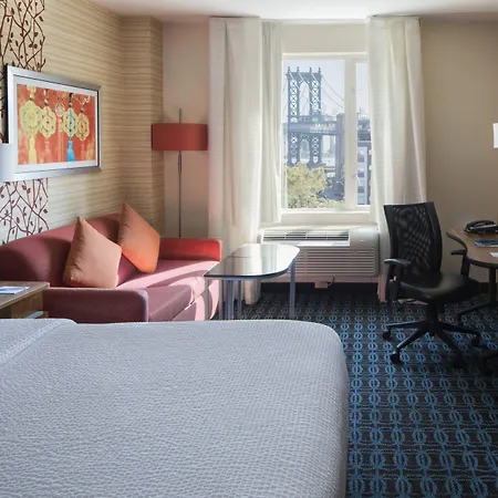 Hotel Fairfield & Manhattan/downtown East 3*
