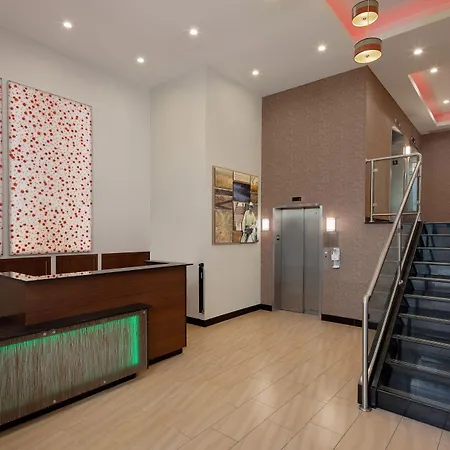Hotel Fairfield & Manhattan/downtown East
