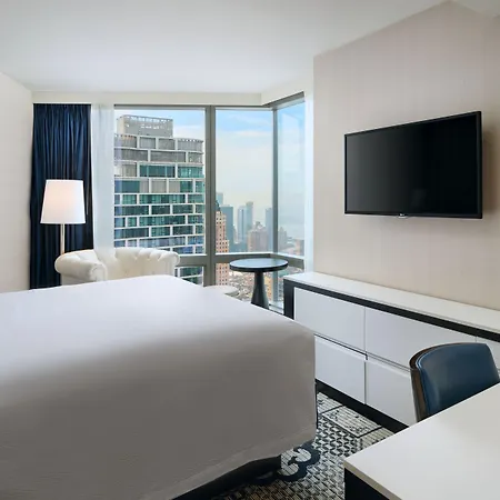 By Marriott Manhattan/central Park