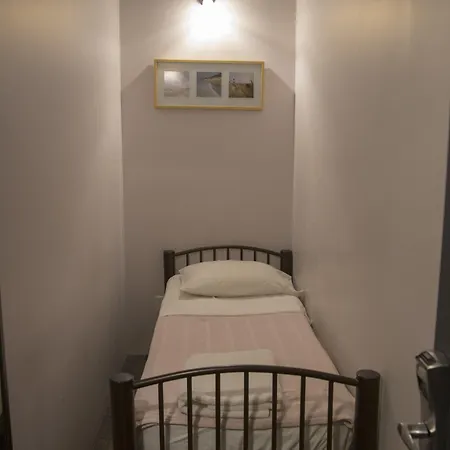 International Students Residences (adults Only) *