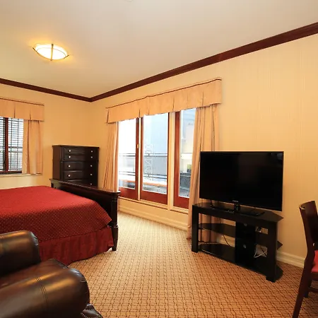 Radio Aparthotel 3*