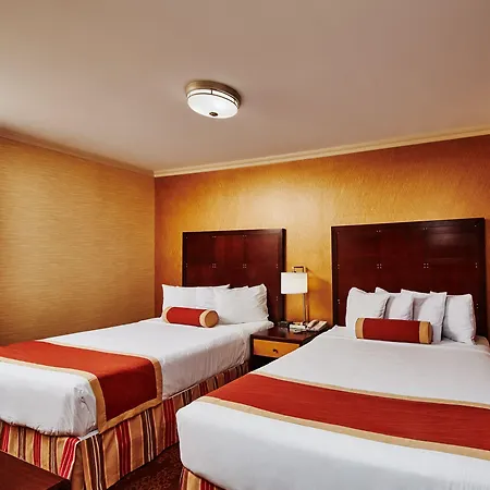 Radio Aparthotel New York