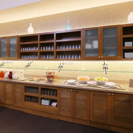Hotel Hyatt Place Flushing/lga Airport 3*