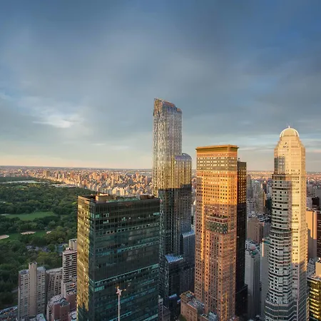 Courtyard By Marriott Manhattan/central Park Hotel 4*