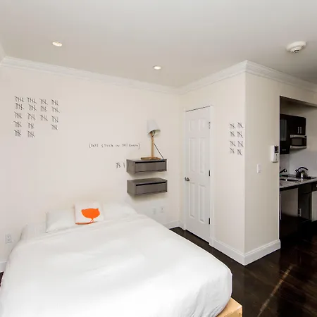 East Village 3*