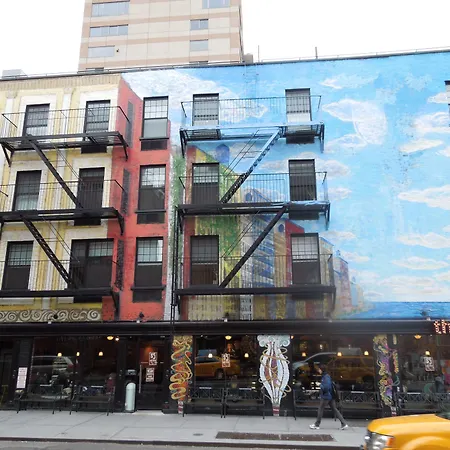 East Village 3*