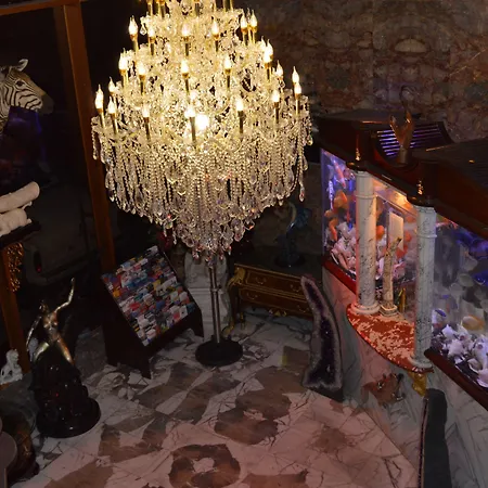 Paris Hotel 3*