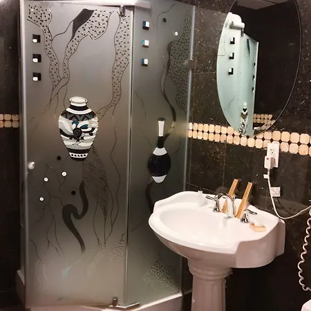 Paris Hotel 3*