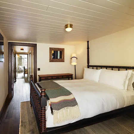 The Ludlow Hotel