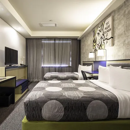Leon Les Hotel New York