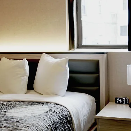 Hotel Leon Les