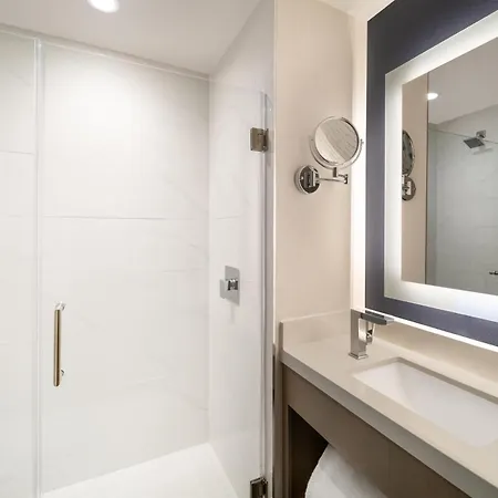 Doubletree By Hilton Long Island City, Ny 3*