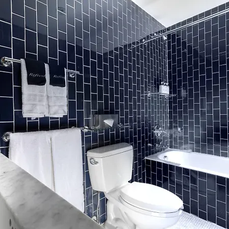 6 Columbus Park Hotel 4*