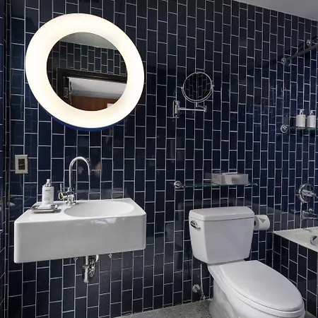 Hotel 6 Columbus Park New York