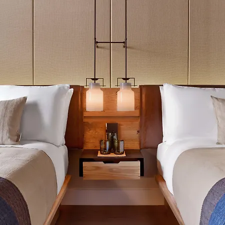 1 Park Hotel