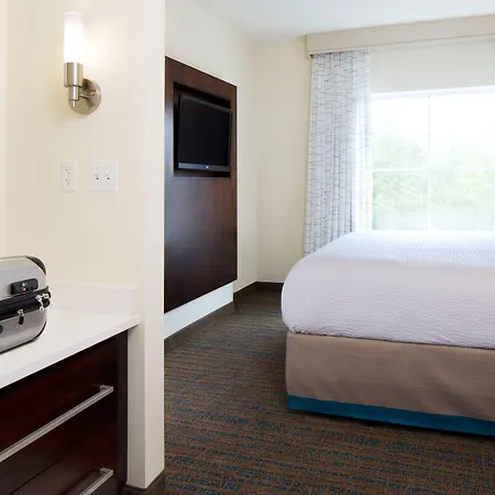 By Marriott The Bronx At Metro Center Atrium Hotel New York