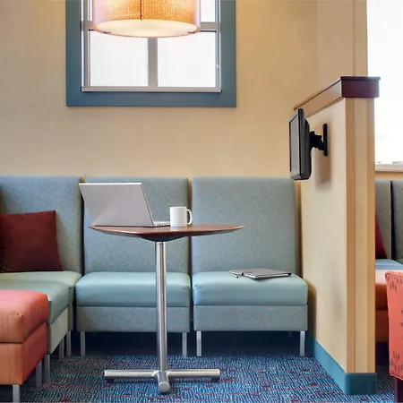 Hotel By Marriott The Bronx At Metro Center Atrium 3*