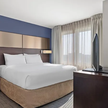 By Marriott The Bronx At Metro Center Atrium Hotel 3*