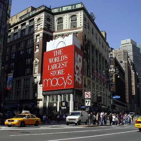 Macy Empire Apartment New York