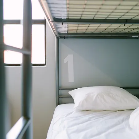 The Local Ny Hostel New York