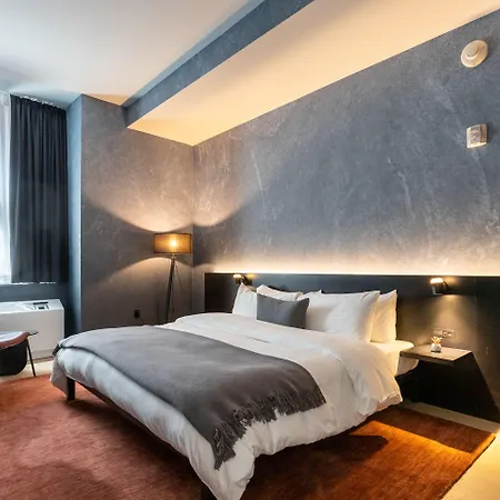 Mint House 70 Pine By Kasa New York