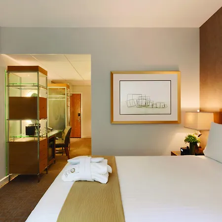 Hotel Executive Le Soleil New York