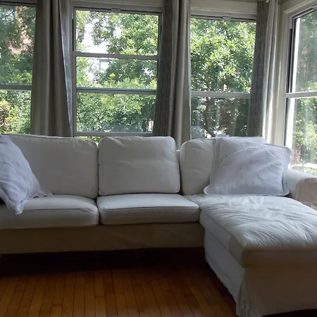 Bed & Breakfast Serenity At New York