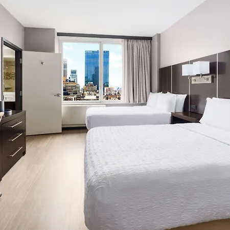 Hampton Times Square Hotel 3*