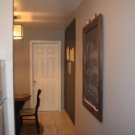 Hell's Kitchen - One Bedroom New York
