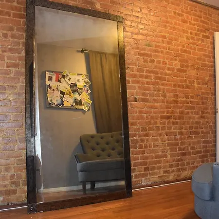 Hell's Kitchen - One Bedroom *