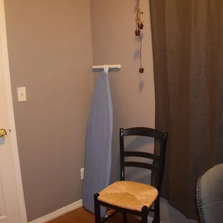 Hell's Kitchen - One Bedroom *