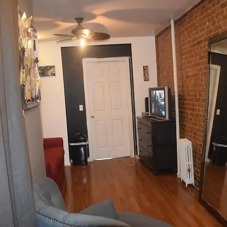 Hell's Kitchen - One Bedroom New York