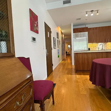 Large And Luxurious In Strivers Row * New York
