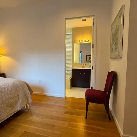 Large And Luxurious In Strivers Row