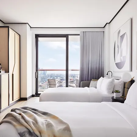 The William Vale Hotel 5*