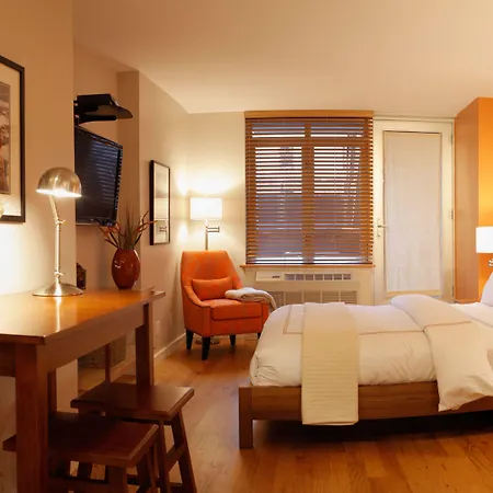 Sanctuary Nyc Retreats Guest house