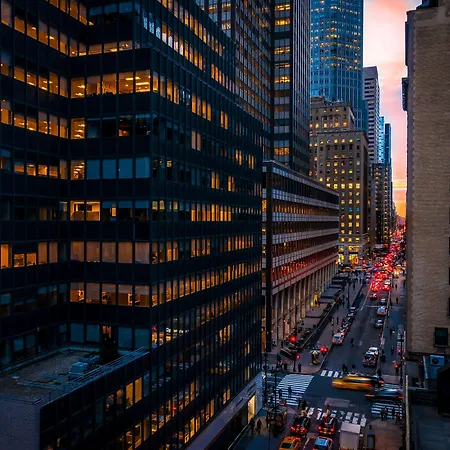 The Bernic City,tapestry Collection By Hilton Hotel New York
