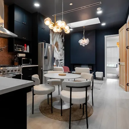 Brooklyn Brownstone Homestay New York