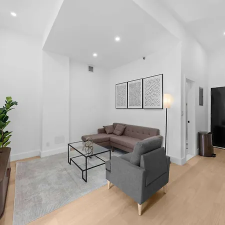 19-4g 2br2baths Luxury In East Village Apartment *