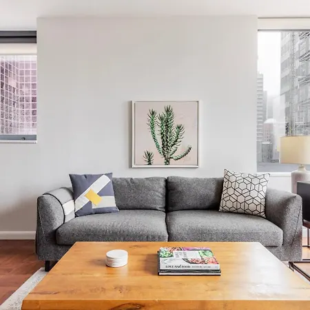 Blueground Theater District Gym Ac Nr Times Sq Nyc-1817 Apartment