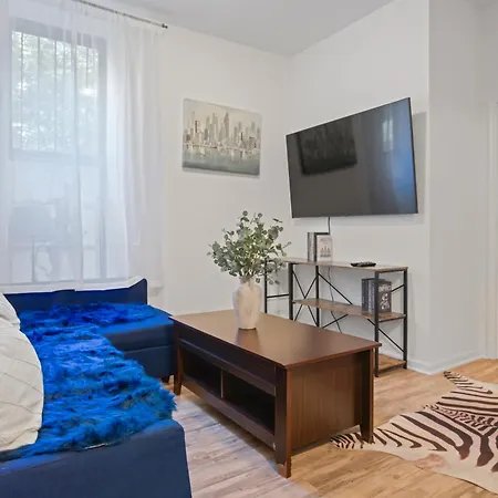 2bd Comfy Manhattan Apartment New York