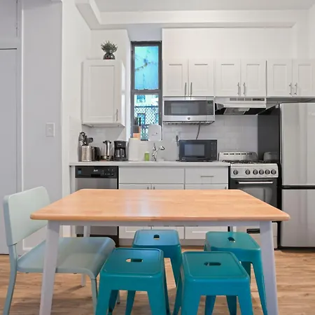 2bd Comfy Manhattan Apartment *