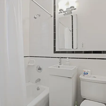 2bd Comfy Manhattan Apartment