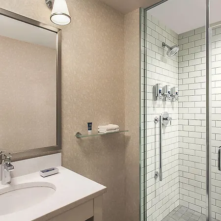 Four Points By Sheraton Downtown 3* New York