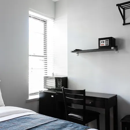Guest house The Park Ave North 3*