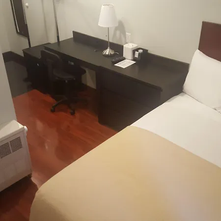 Lic Hotel New York