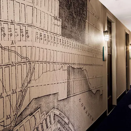 Hilton Brooklyn - Newly Renovated 4*