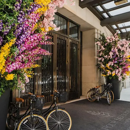 Hotel Four Seasons Downtown 5*